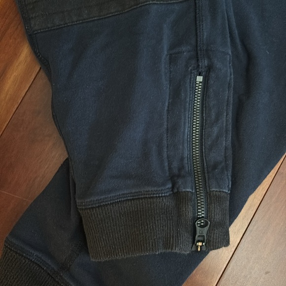 Lululemon Jogger - Picture 3 of 6